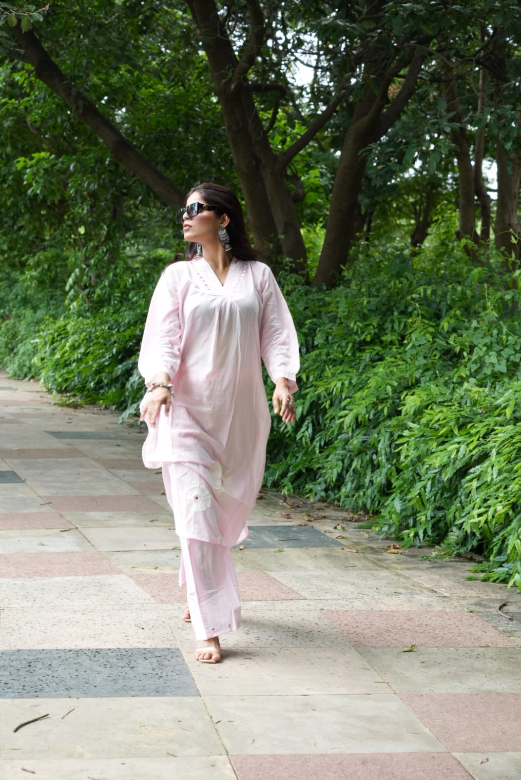Women’s Cotton Solid Light Pink Straight Kurta Set